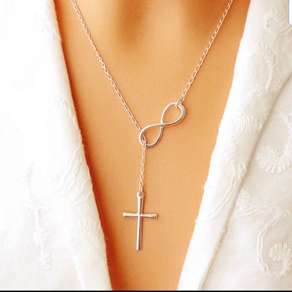 💞Beautiful Cross necklace💞