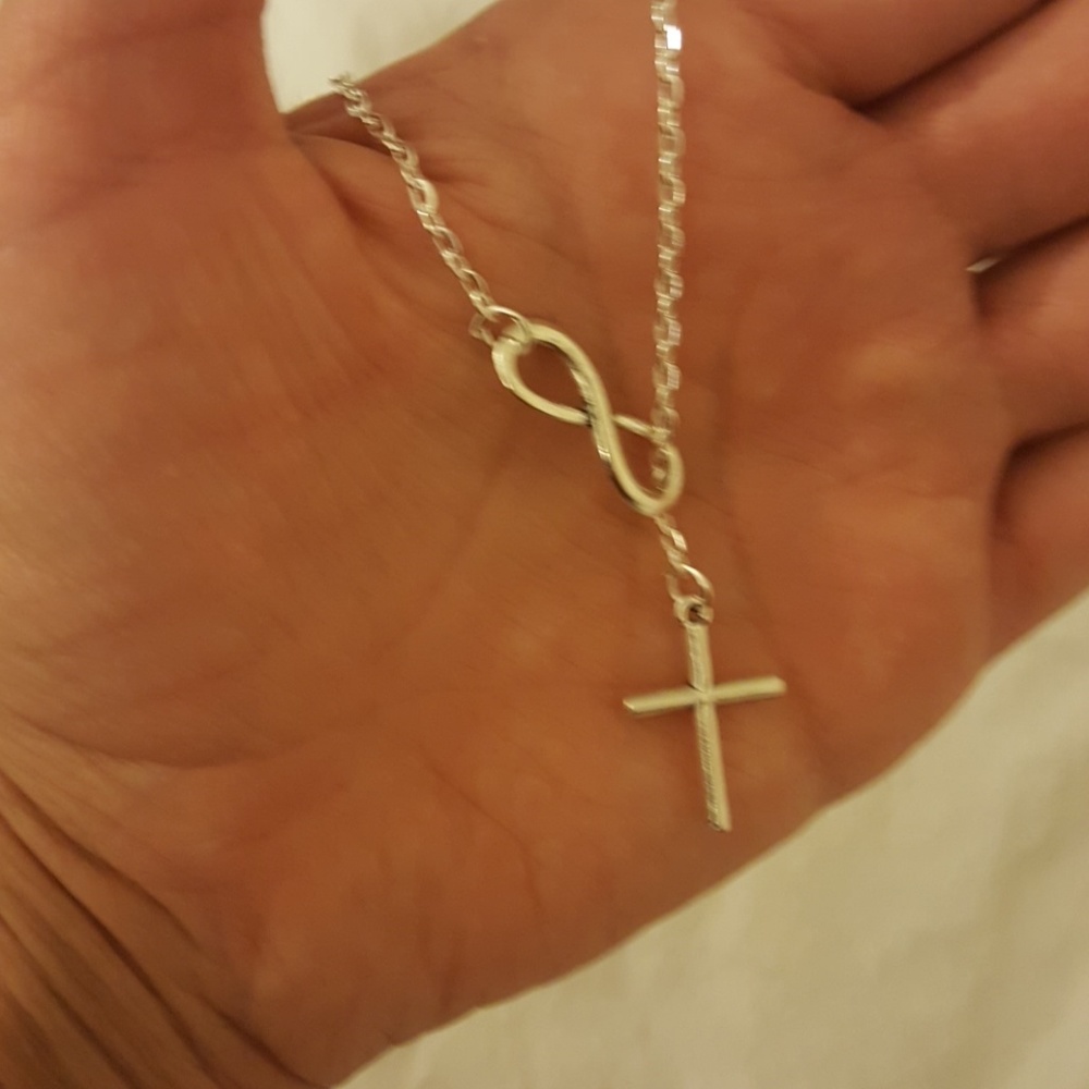 💞Beautiful Cross necklace💞 - Picture 4 of 6