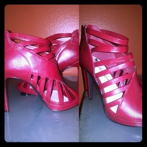 Blood Bondage straps Heel