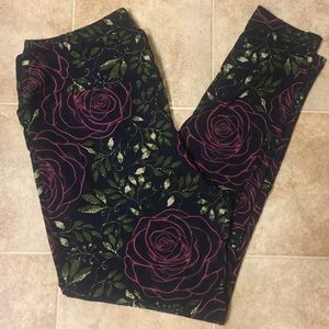 Navy blue with pink roses lularoe tall & Curvy TC.