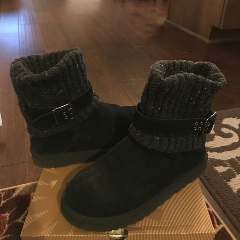 Women's Cambridge Black & Gray Ugg Boot