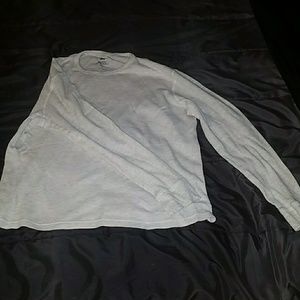 H & M long sleeve crewneck shirt