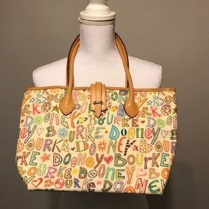 Dooney & Bourke Medium Tote/purse Dooney & Bourke Medium Tote/purse
