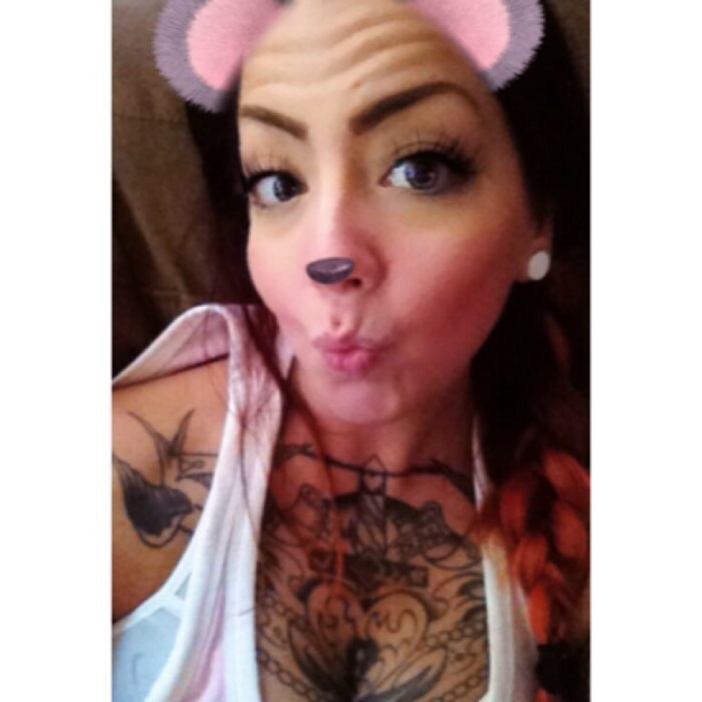 Meet your Posher, Nicole