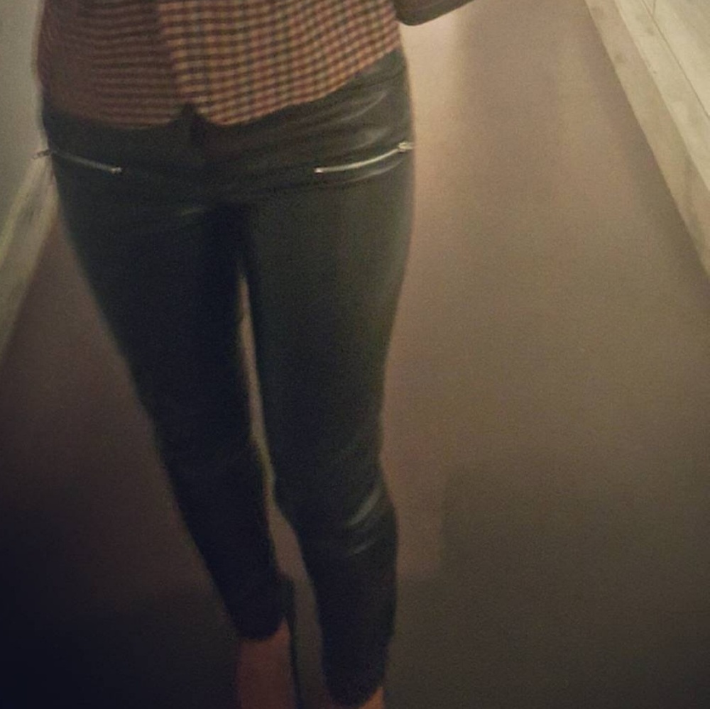 Faux leather high waist skinny leg pants