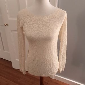 Sheer lace top : off-white