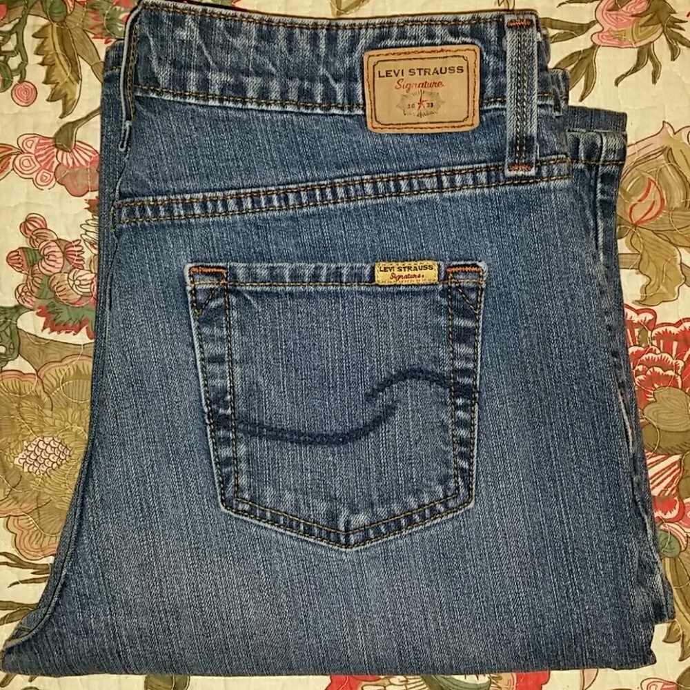 LEVI'S SIGNATURE JEANS Mid Rise Boot cut Sz 10