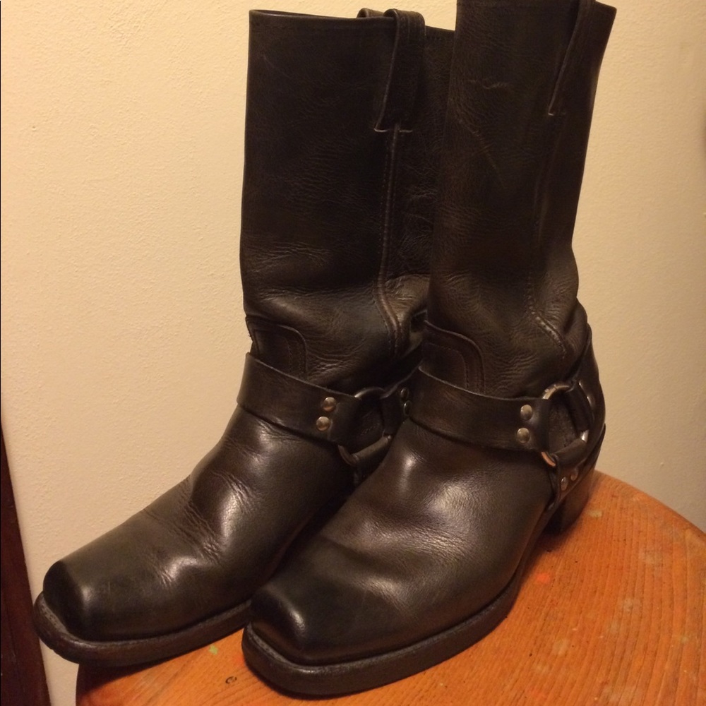 Frye Women's Harness 12R Boots