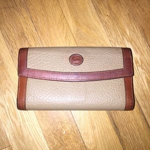Women's Dooney & Bourke wallet Women's Dooney & Bourke wallet