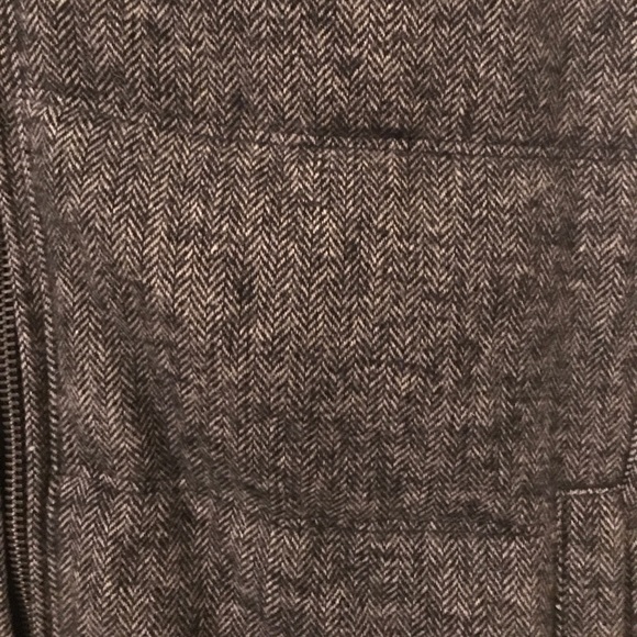 Vest - Picture 2 of 2