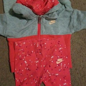 Baby Girls Nike jogging Suit