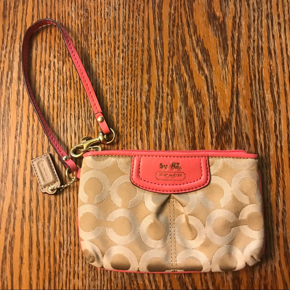 NWOT Coach Wristlet
