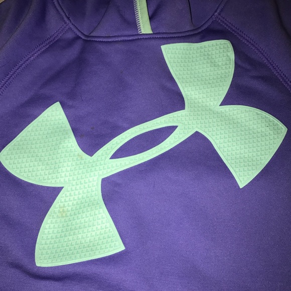 OFFER 💜Under armor sweatshirt - Picture 3 of 3