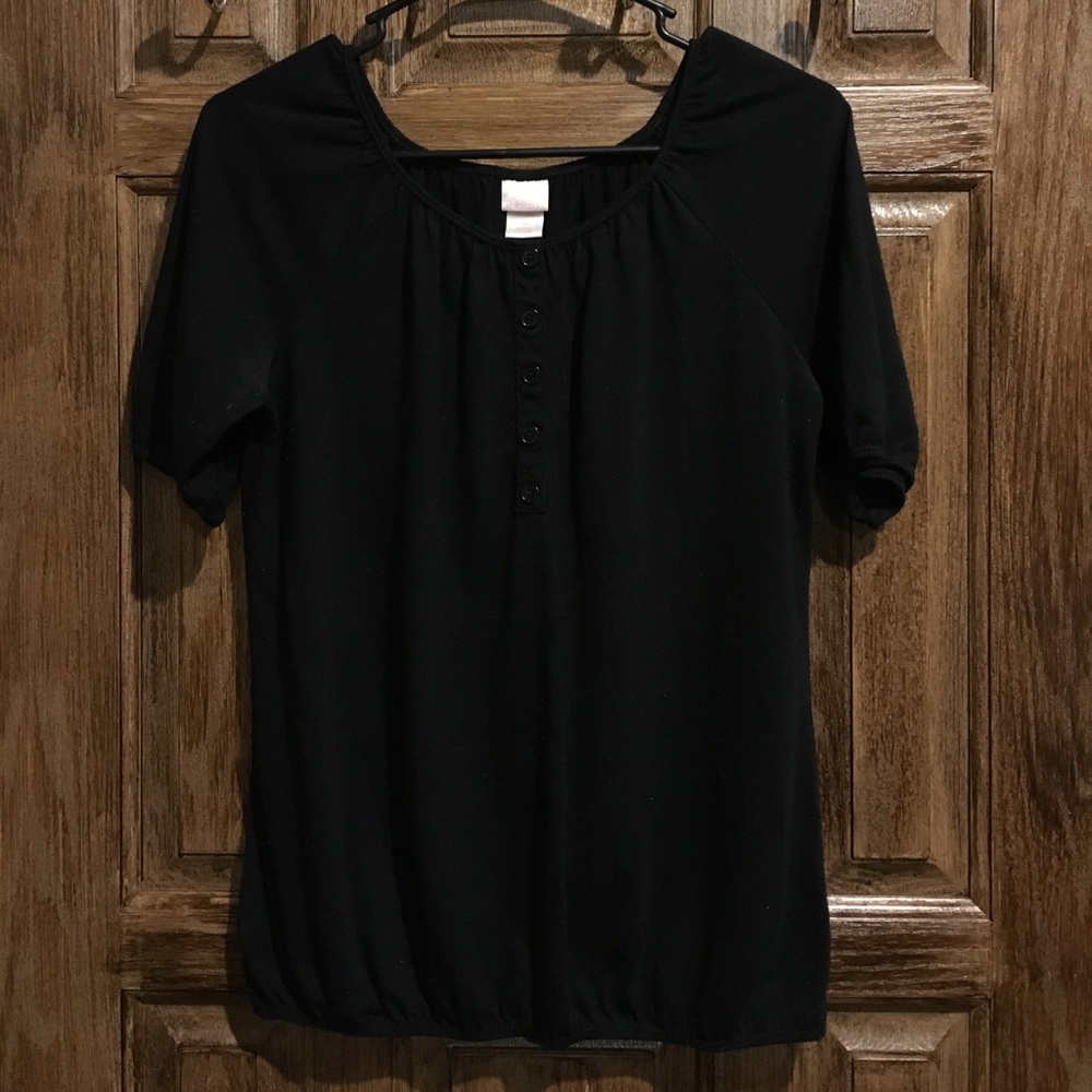 Short sleeved top
