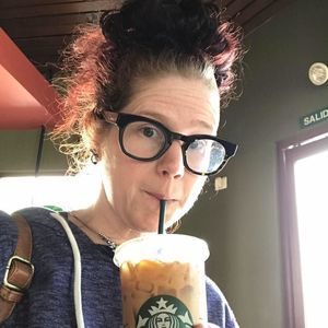 Meet your Posher, Jenn
