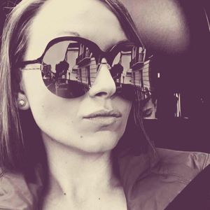 Meet your Posher, Stephanie