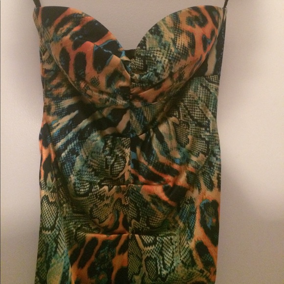 Strapless Form fitted snake print dress - Picture 4 of 5