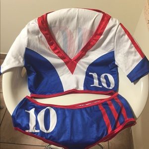 Costume