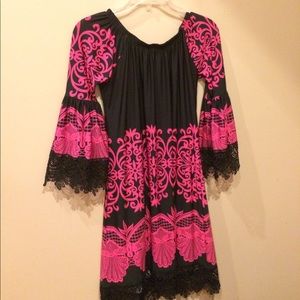 Size medium boho dress/ lace bell sleeves/New