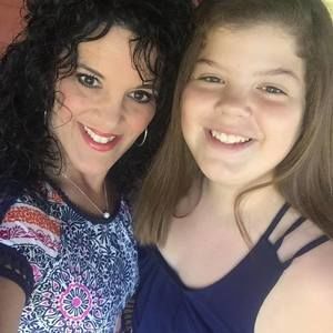 Meet your Posher, Mallory grace