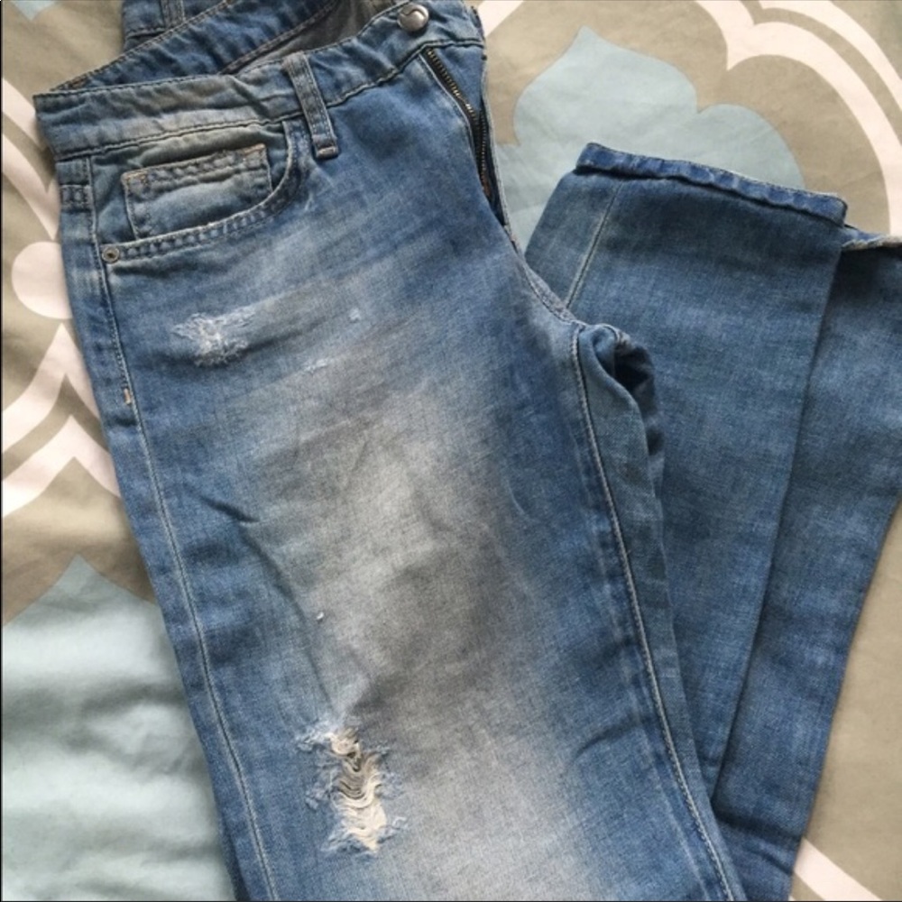 Boyfriend jeans- lightweight and soft