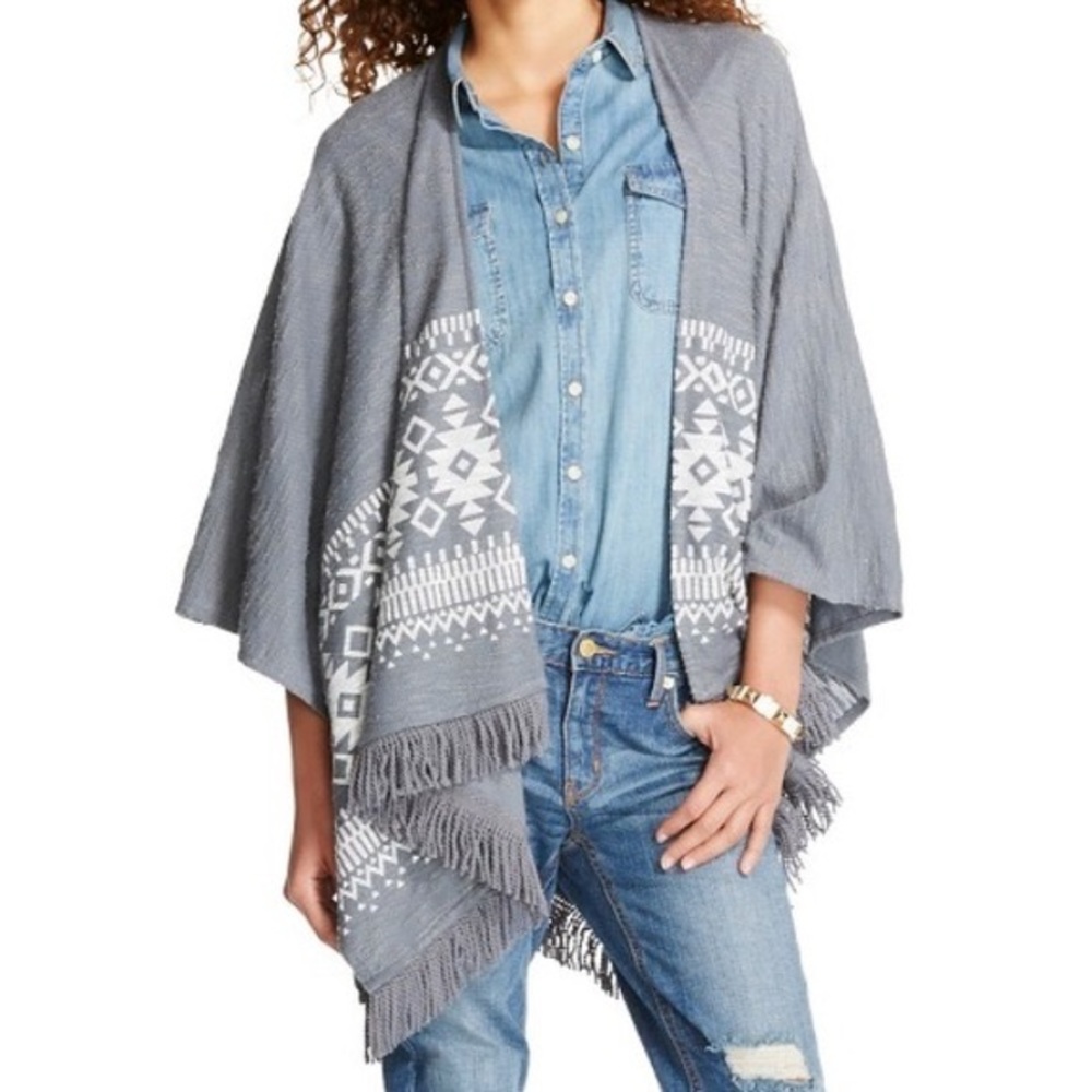 Mossimo Gray Aztec Poncho S/M/L