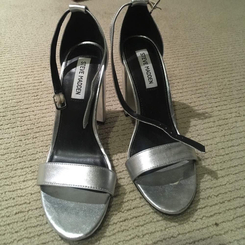 STEVE madden silver heels