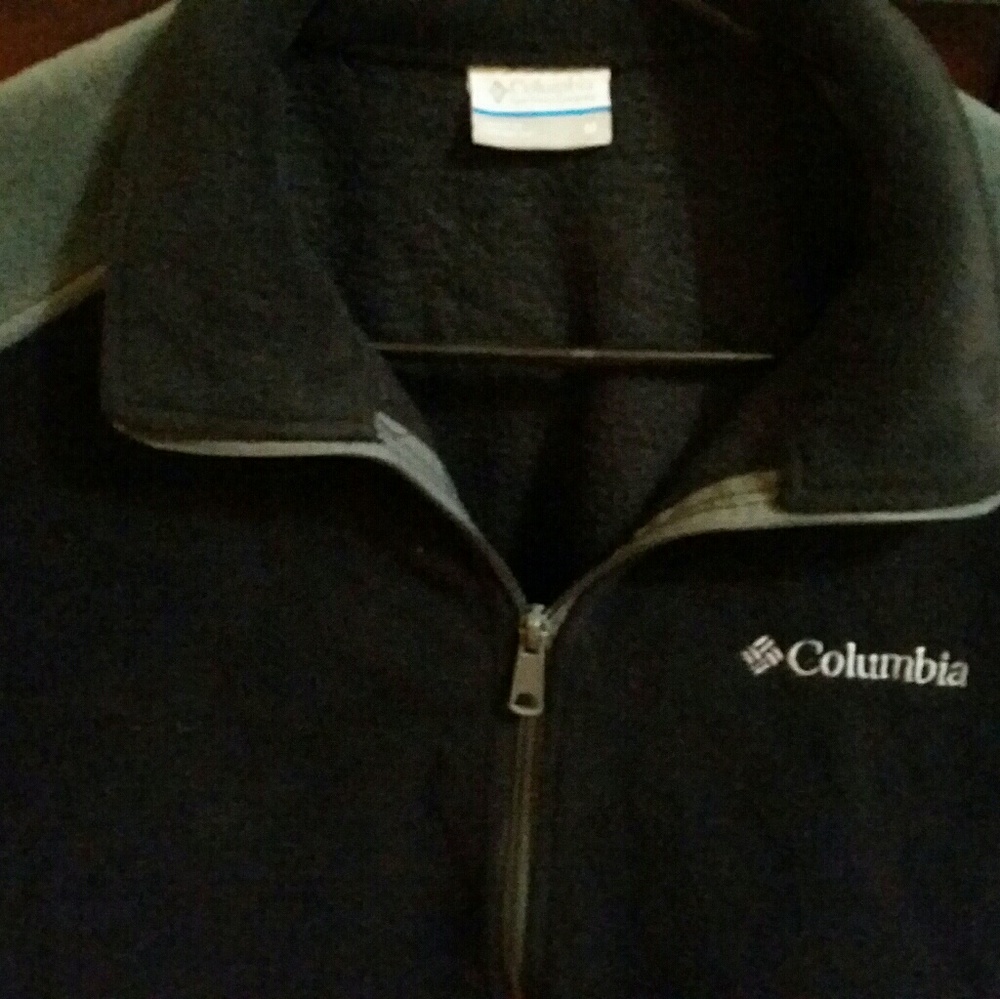 Men's medium Black and gray Columbia  fleece