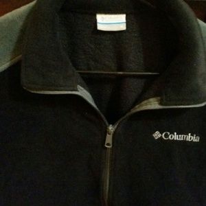 Men's medium Black and gray Columbia  fleece