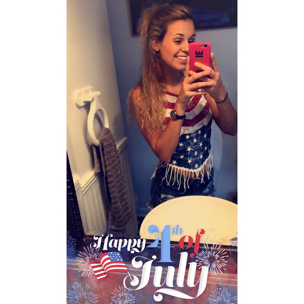 Meet your Posher, Danielle