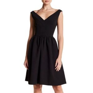 Juliet Roses  v neck dress L