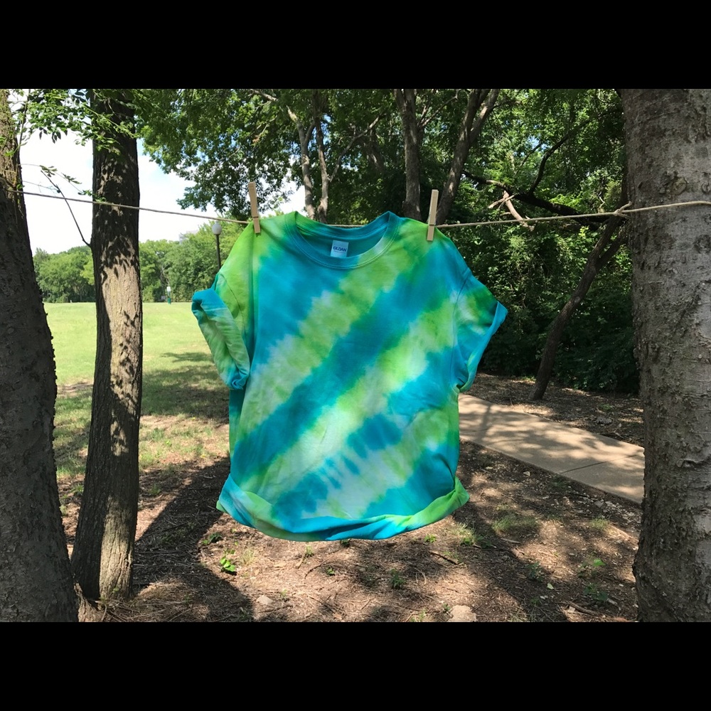 Tie dye campus tee