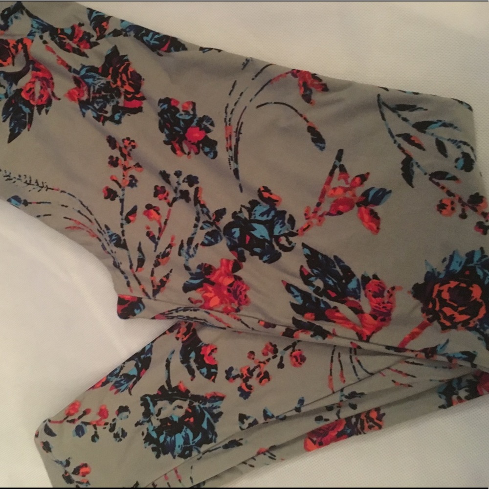 LulaRoe OS Leggings
