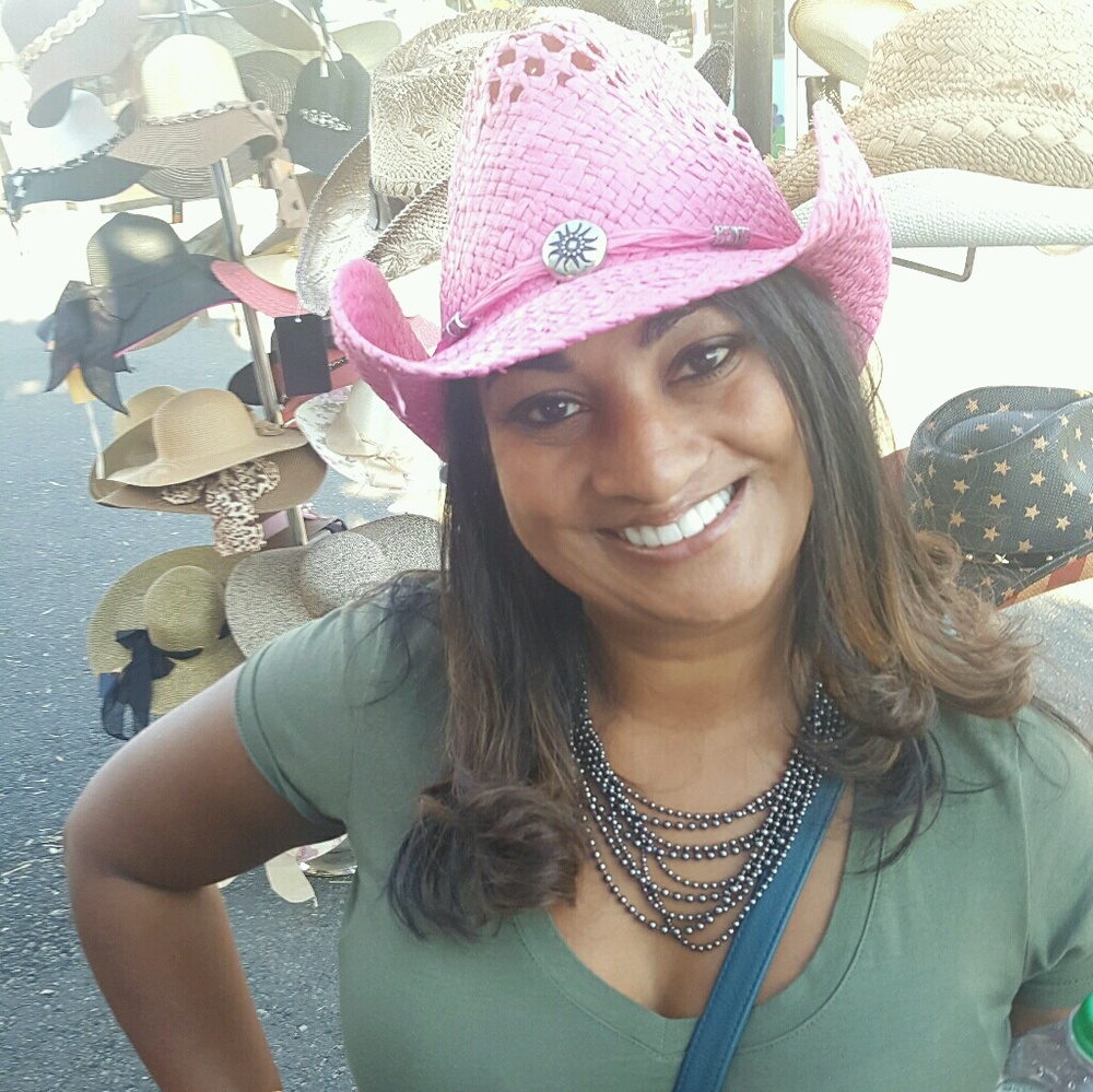 Meet your Posher, Sapna