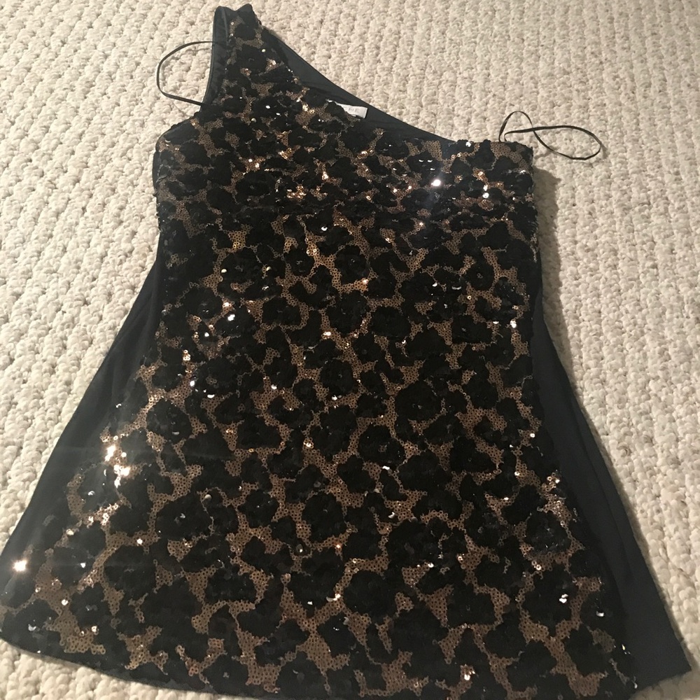 One shoulder sequins animal print top