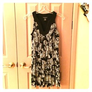 White House Black Market Black and White Dress