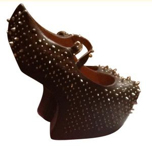 Jeffery campbell prickly pump black platforms