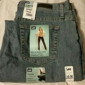 Lee relaxed fit 10 medium straight blue jeans