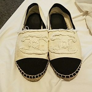 CHANEL ESPADRILLES SIZE 40 CHANEL ESPADRILLES SIZE 40