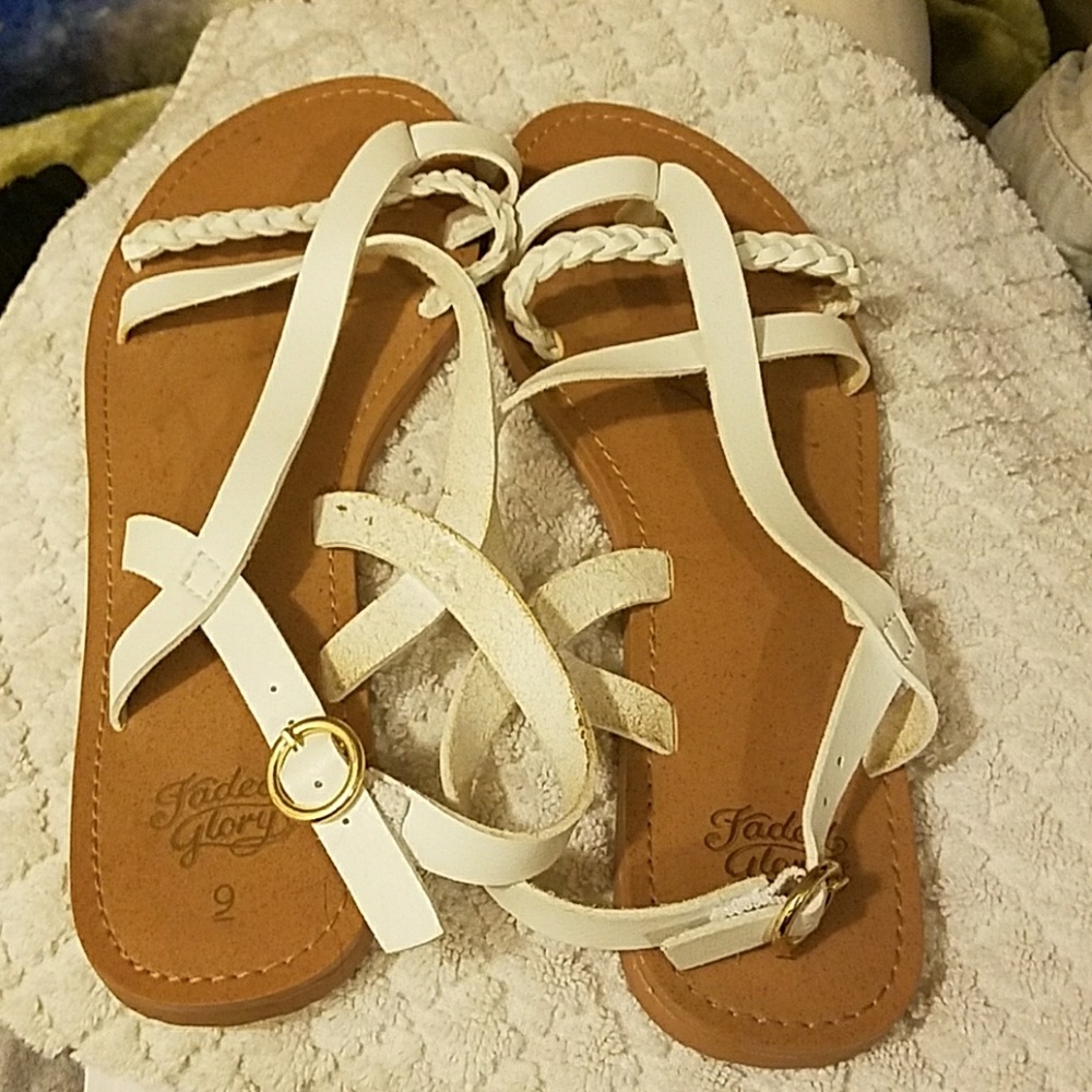 White sandals faded glory size 9