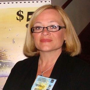 Meet your Posher, Julie