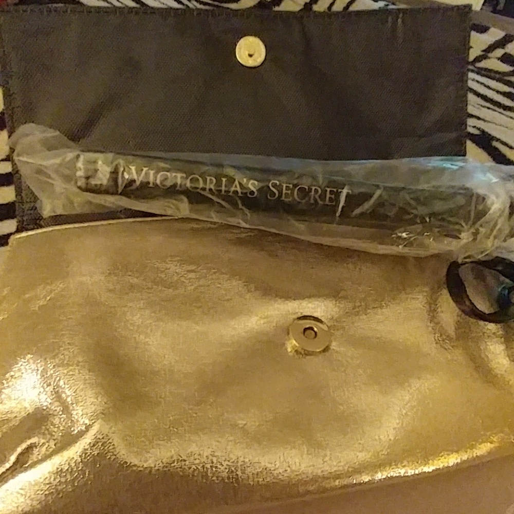 VICTORIA'S SECRET FLAT IRON