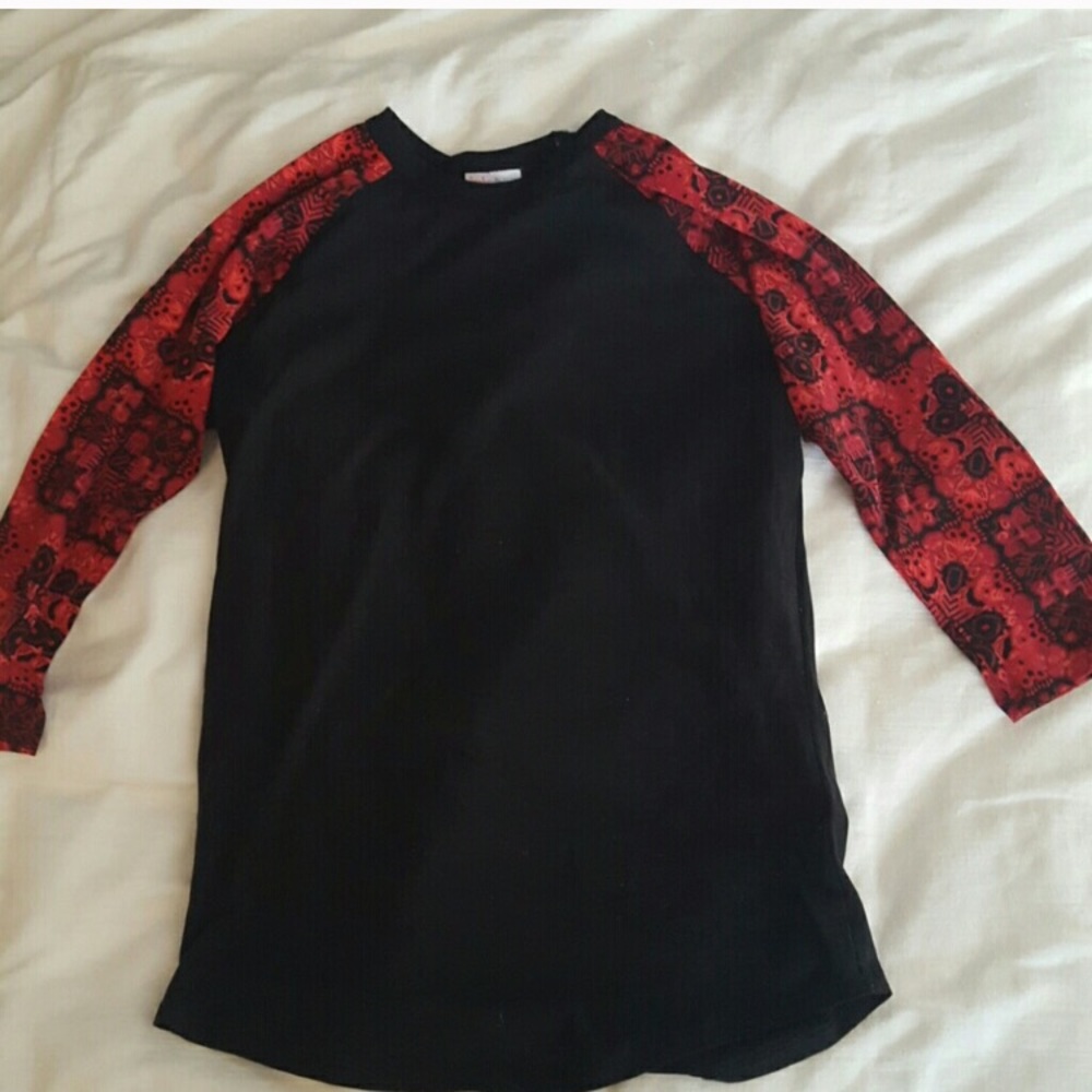 SALE Lularoe Randy Tee