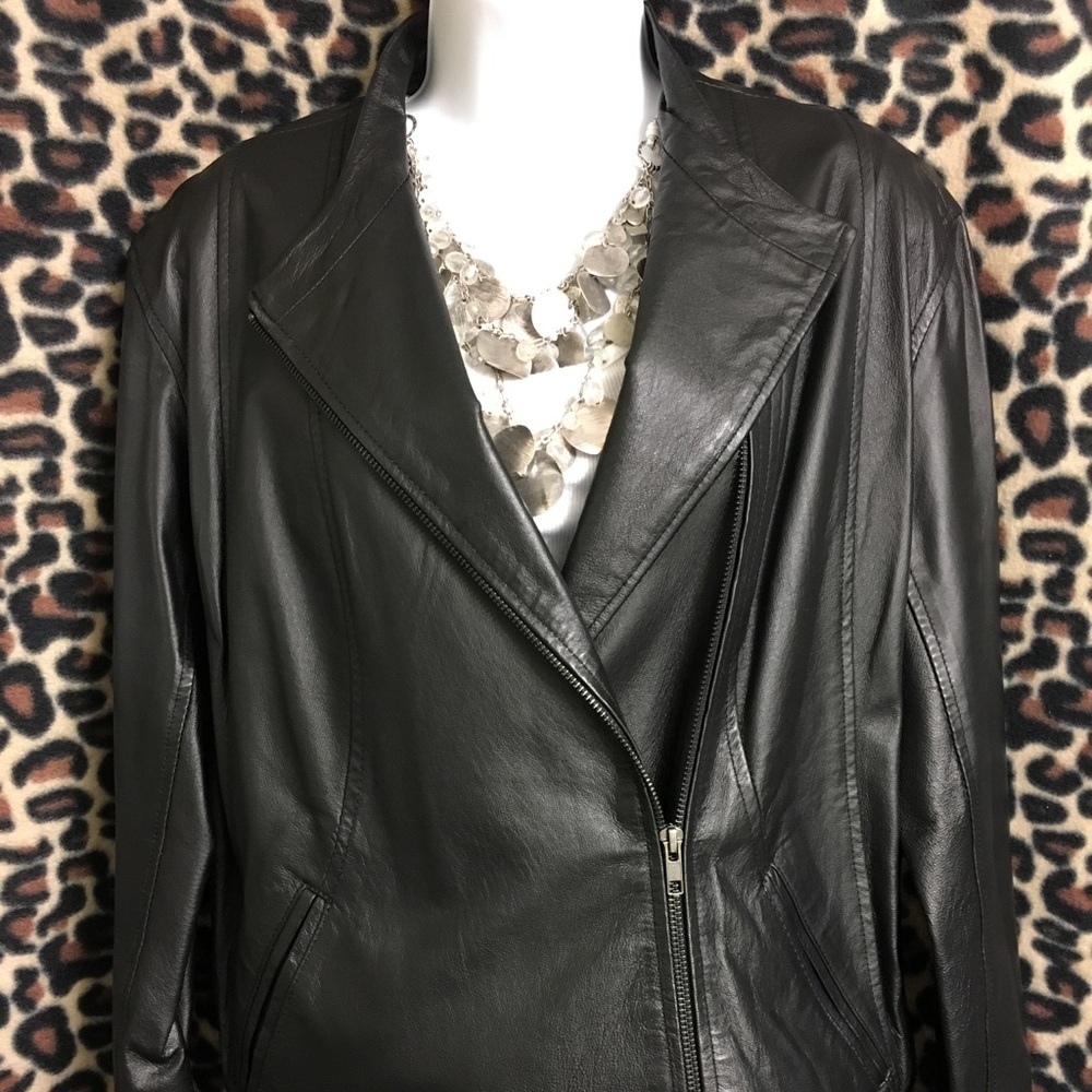 ❤️ Leather jacket with side zipper