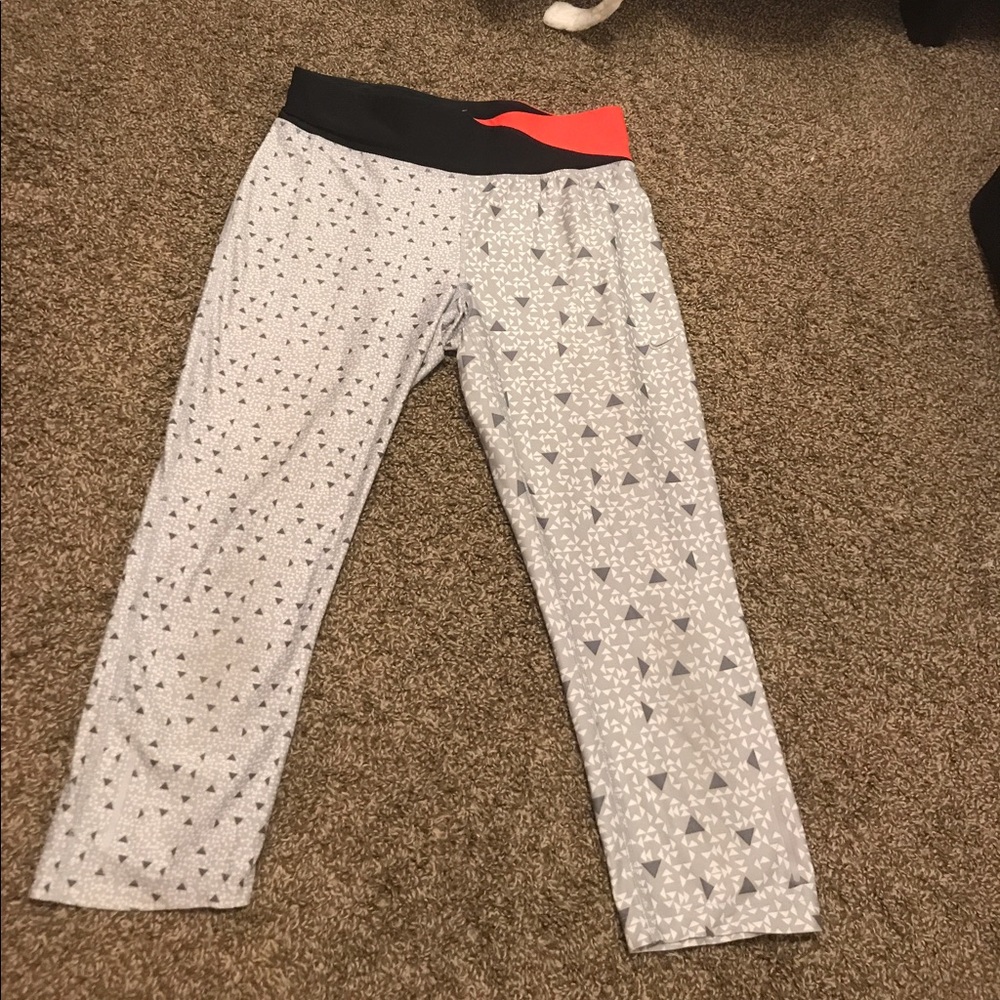 Nike Dri-Fit Cropped Leggings