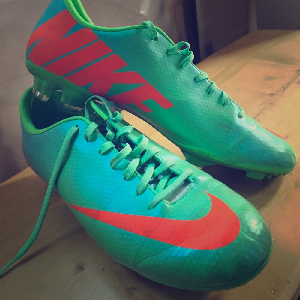 Nike mercurial soccer cleats. Size 9.5