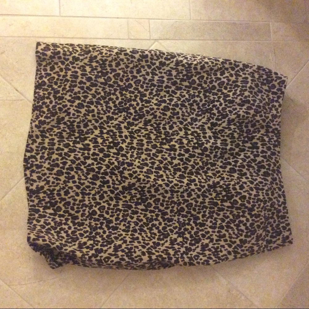 Leopard print plus size skirt
