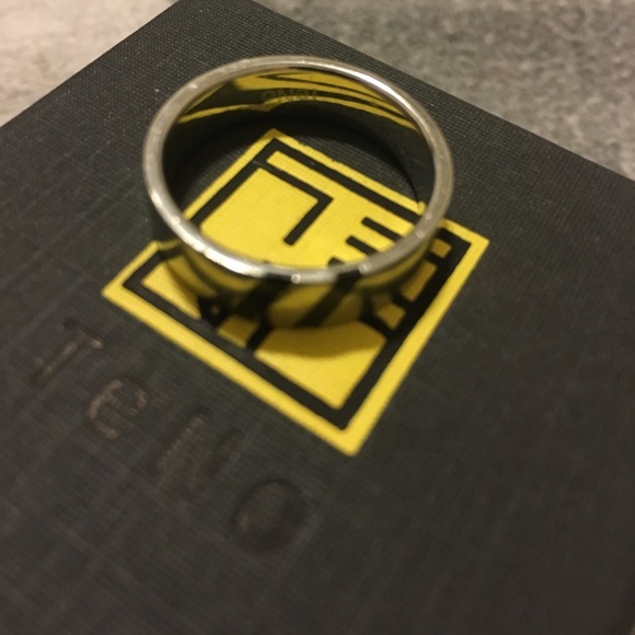 Vintage Love Story 10K Two Tone Gold 0.015ct Diamond Size  TeNo Men\'s Love Ring
