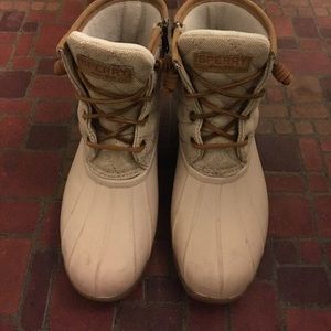 Sperry winter boots