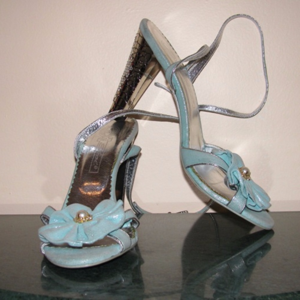 Bridal shoes